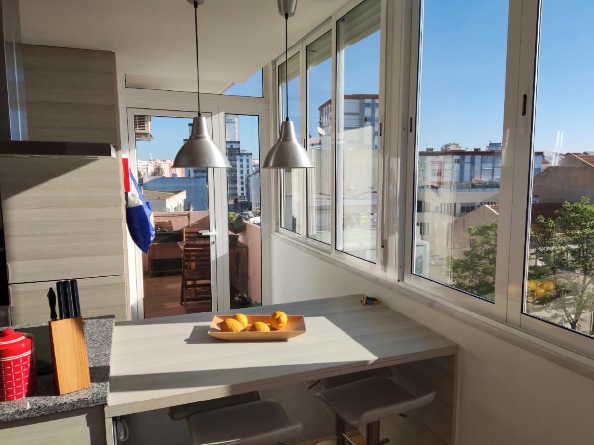 M&H Loft - Apartamento T2 Em Setúbal Exterior foto